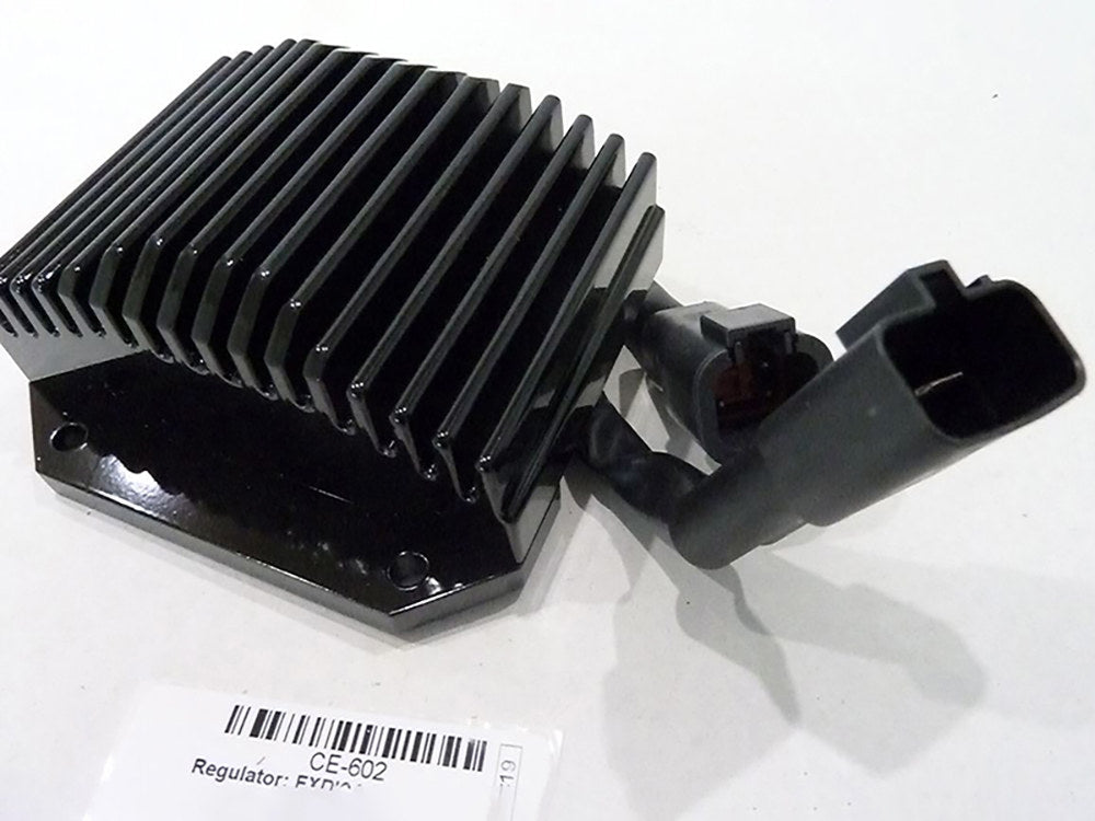 Regulator. Fits Dyna 2004-2005.