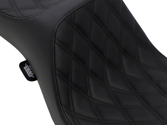 Predator 3 Dual Seat with Black Double Diamond Lattice Stitch. Fits Dyna 2006-2017
