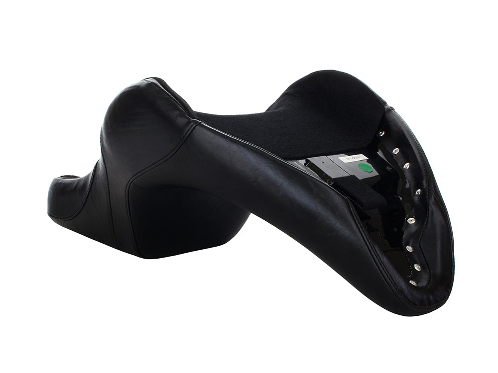 Daytona Dual Seat - Smooth. Fits Fatboy 2018up & Breakout 2023up