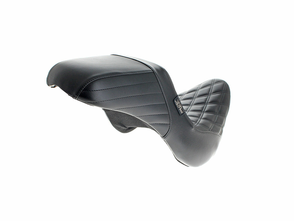 KickFlip Dual Seat with Black Double Diamond Stitch. Fits Fatboy 2018up & Breakout 2023up