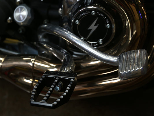 Militant Footpegs with HD Male Mount - Black.
