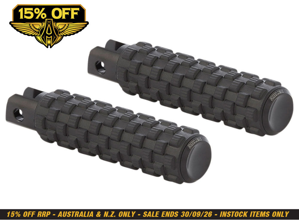 Air Trax Footpegs - Black. Fits Softail 2018up Front Rider