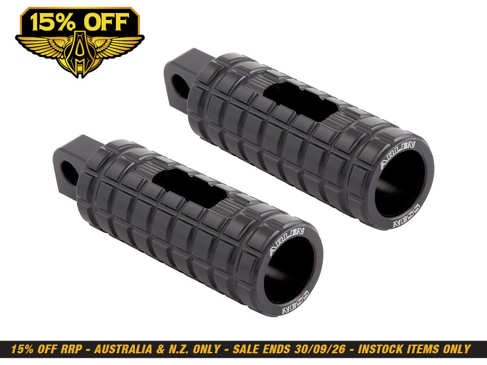 SpeedLiner Footpegs - Black. Fits Softail 2018up Rear Passenger