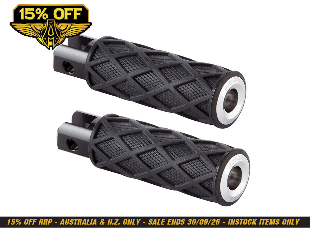 Diamond Footpegs - Chrome. Fits Softail 2018up Front Rider