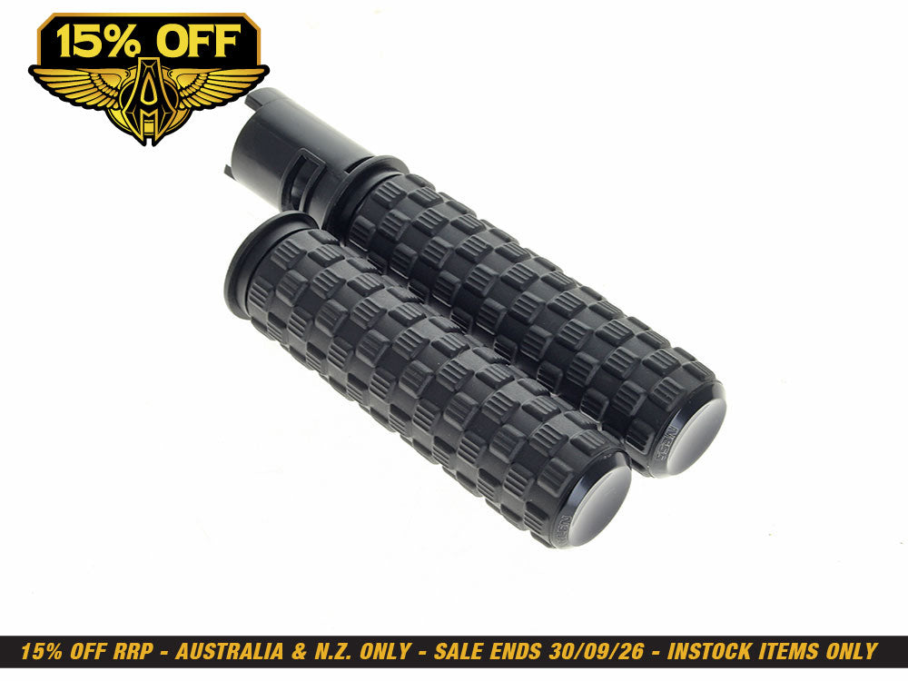 Air Trax Handgrips - Black. Fits CVO Touring 2023up, Street Glide & Road Glide 2024up, Touring 2025up & Softail 2025up