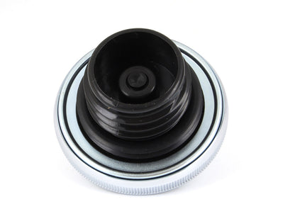 Right Hand Vented Screw-In Fuel Cap - Chrome. Fits H-D 1982-1995.