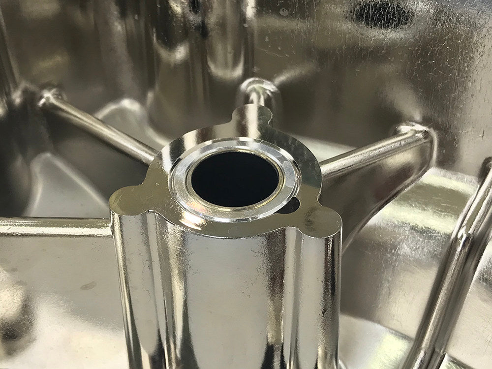 Outer Primary Cover - Chrome. Fits Softail 1999-2006 & Dyna 1999-2005.