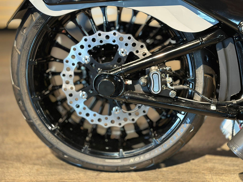 Rear Axle Covers - Gloss Black. Fits Softail 2018up