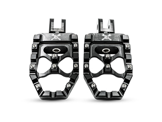 MX Evolution Footpegs - Black. Fits Softail 2018up Front Rider