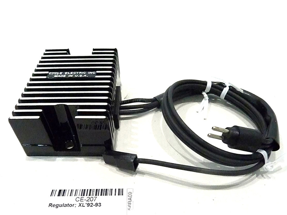 Regulator. Fits Sportster 1992-1993.