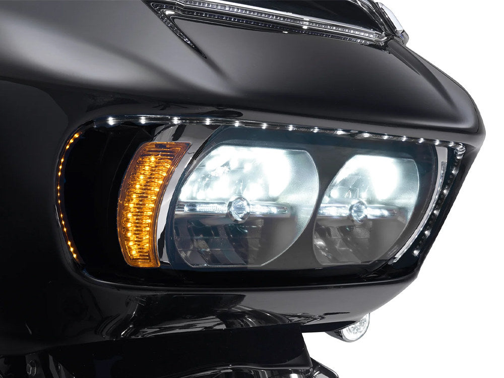 Road Blades with Amber LED Turn Signals & White LED Running Lights. Fits Road Glide 2015-2023