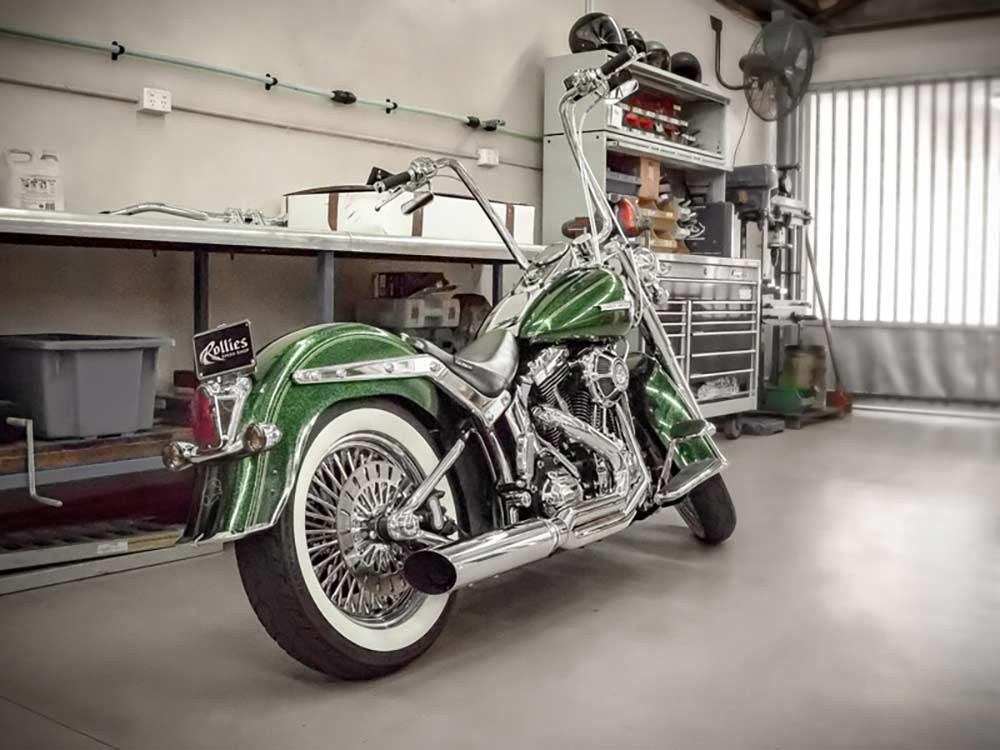 Fat Cat 2-into-1 Exhaust with Straight Muffler - Chrome. Fits Softail 1986-2017.