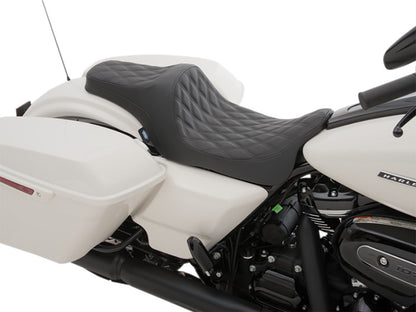 Predator 3 Dual Seat with Black Double Diamond Lattice Stitch. Fits Most Touring 2008-2024