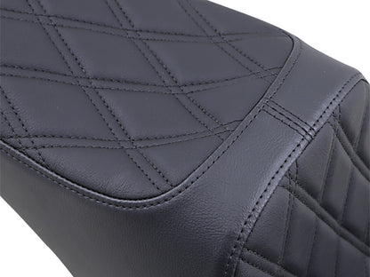 Predator 3 Dual Seat with Black Double Diamond Lattice Stitch. Fits Softail 2006-2017 with OEM 200 Rear Tyre