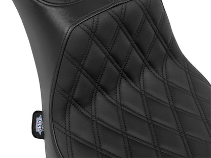 Performance Predator 2up Dual Seat with Black Double Diamond Lattice Stitch. Fits Softail 2000-2017 with 130 or 150 OEM Rear Tyre