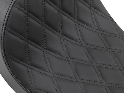3/4 Low Solo Seat with Black Diamond Lattice Stitch. Fits Dyna 2006-2017