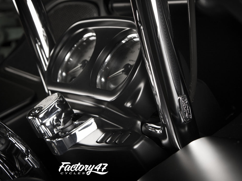 12in. x 1-1/2in. Signature Handlebar - Chrome. Fits Road Glide 2015-2023