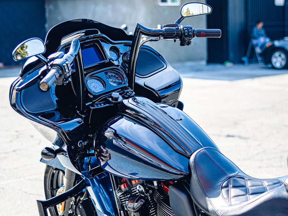 14in. x 1-1/2in. Signature Handlebar - Gloss Black. Fits Road Glide 2015-2023