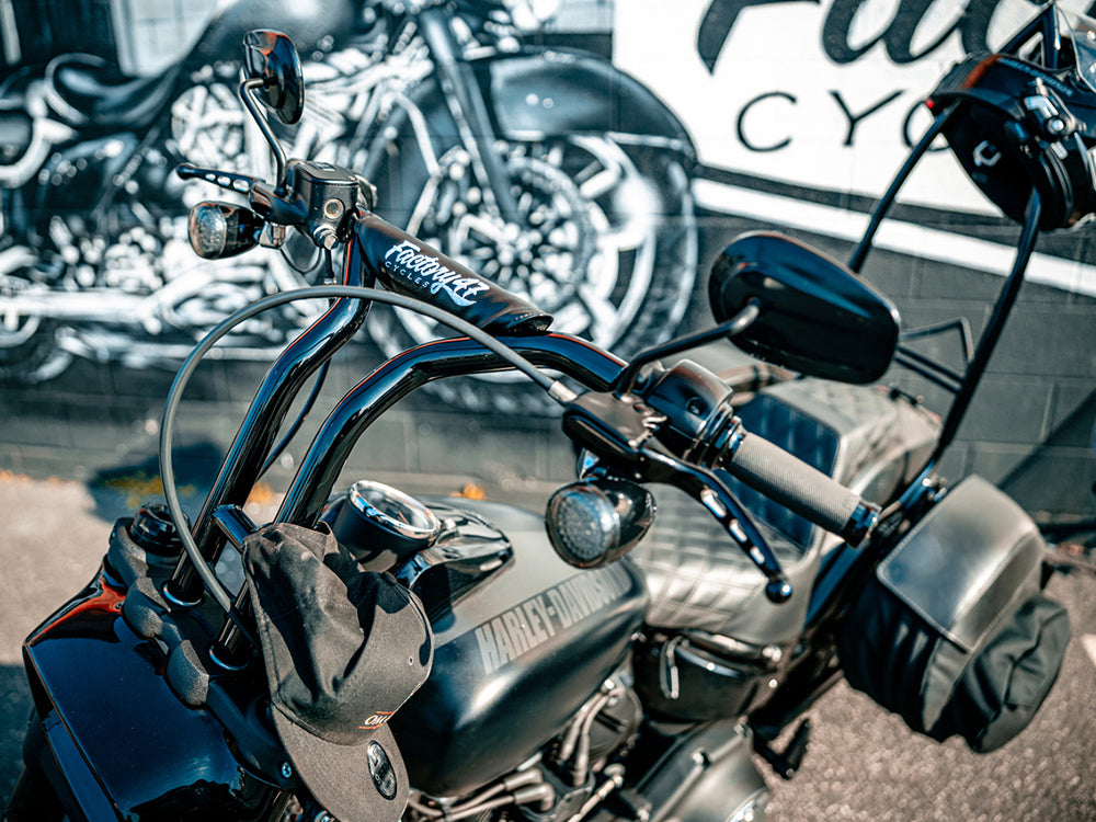 14in. x 1-1/4in. MX47 Pullback T-Bar Handlebar - Gloss Black.