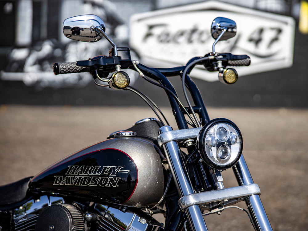 12in. x 1-1/4in. Cali Pullback T-Bar Handlebar - Gloss Black.