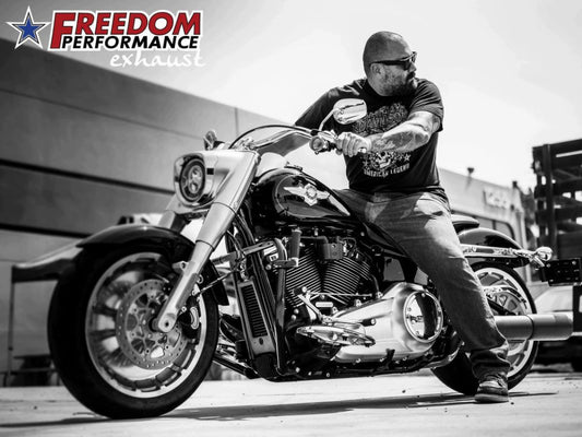 4.5in. Two-Step Trual Dual Exhaust - Black with Pitch Black End Caps. Fits Softail Breakout & Fatboy 2018up with 240 Tyre.