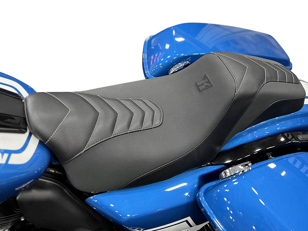 Squareback Signature Series Seat - Black with Gun Metal Thread. Fits Most Touring 2008-2024