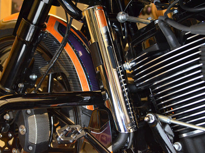 Water Reservoir Cover - Chrome. Fits CVO Touring 2023up & Street Glide & Road Glide 2024up
