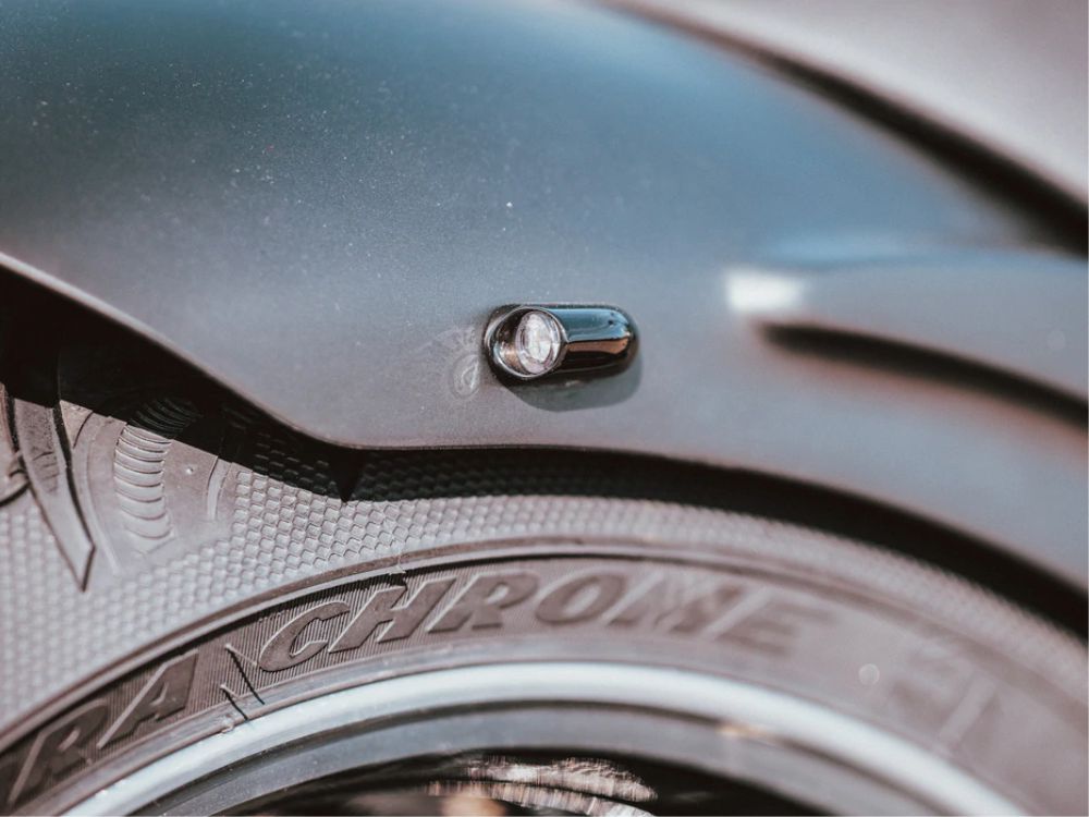 Rear Neowise Smooth Bullet Run/Brake/Turn Signals - Black