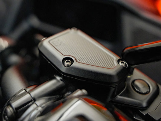 Front Master Cylinder Cover - Black. Fits CVO Touring 2023up & Street Glide & Road Glide 2024up.