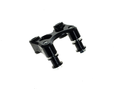 SDC Dagger Pullback Plate - Black. Fits Softail 2018up