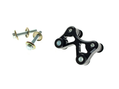 SDC Dagger Pullback Plate - Black. Fits Softail 2018up