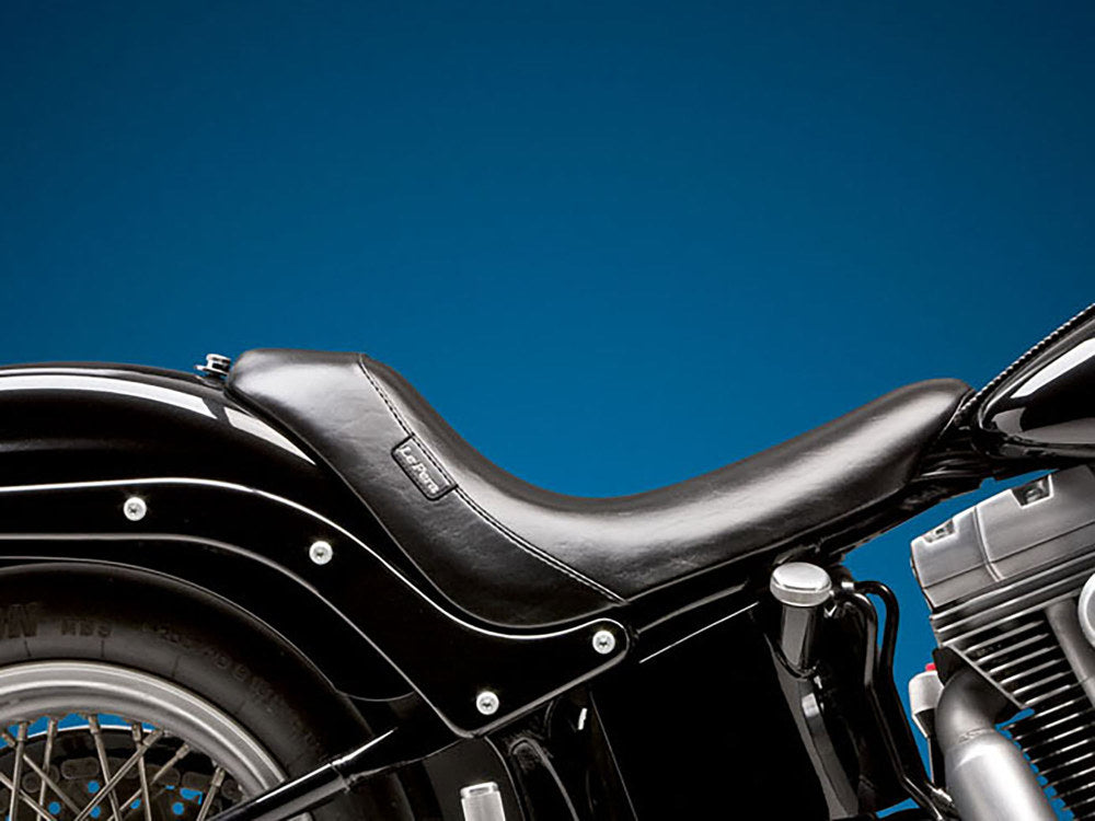 Bare Bones Solo Seat. Fits Softail 2006-2017 with 200 OEM Rear Tyre.