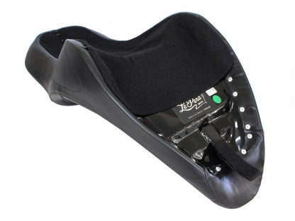 Maverick Daddy Long Legs Dual Seat - Extended Reach. Fits Softail 2006-2017 with OEM 200 Rear Tyre.