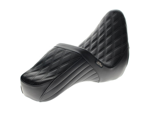 TailWhip Dual Seat with Black Diamond Stitch. Fits Softail Slim & Street Bob 2018up & Standard 2020up.