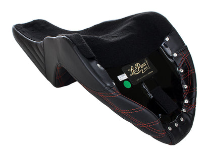 Kickflip Dual Seat with Red Double Diamond Stitch. Fits Softail Slim & Street Bob 2018up & Standard 2020up.