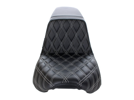 Kickflip Dual Seat with White Double Diamond Stitch. Fits Softail Slim & Street Bob 2018up & Standard 2020up.