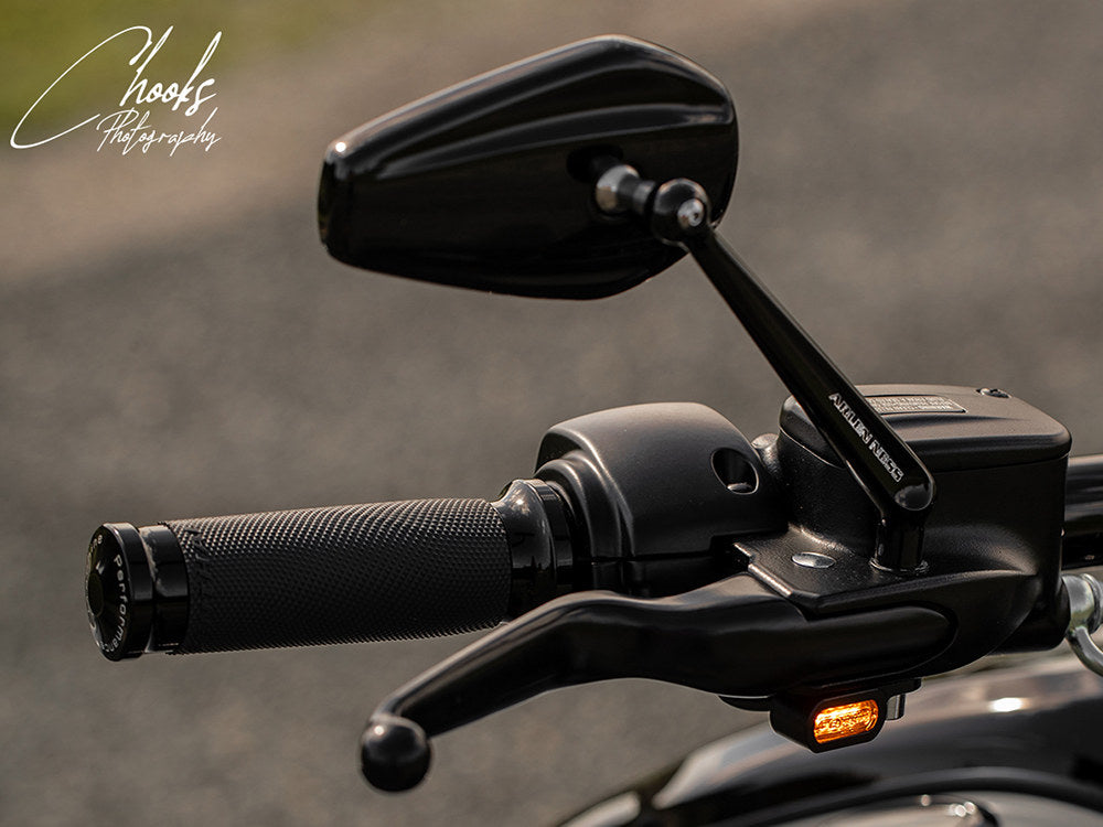 Contour Handgrips - Black. Fits Big Twin 2008-2024 with Throttle-by-Wire