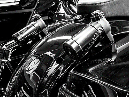 Remote Reservoir External Top Mounting Bracket Kit. Fits Touring 2014up.