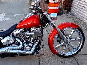 5-1/2in. wide, Straight Cut LS-2 Front Fender. Fits Breakout 2013up with 21in. Front Wheel.