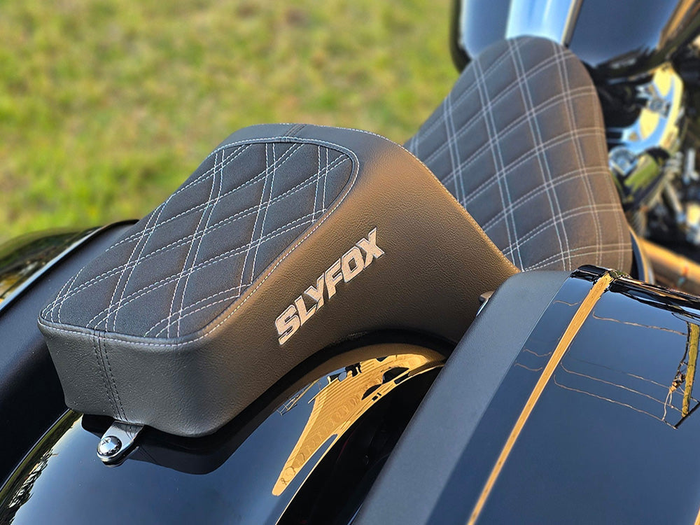Highnoon Dual Seat with Grey Double Diamond Stitch. Fits Sport Glide & Low Rider 2018up, Low Rider S 2020up & Low Rider ST 2022up