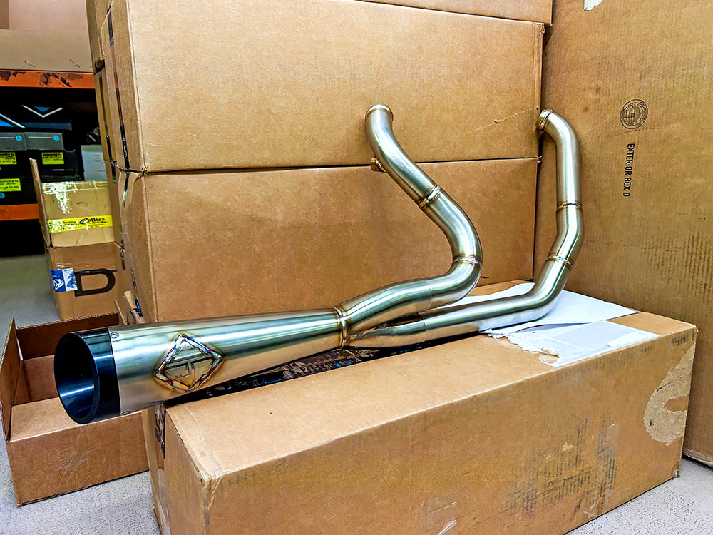 2-into-1 Cutback Exhaust - Stainless Steel with Black End Cap. Fits Dyna 2006-2017