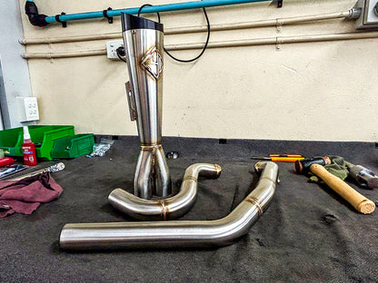 2-into-1 Cutback Exhaust - Stainless Steel with Black End Cap. Fits Dyna 2006-2017