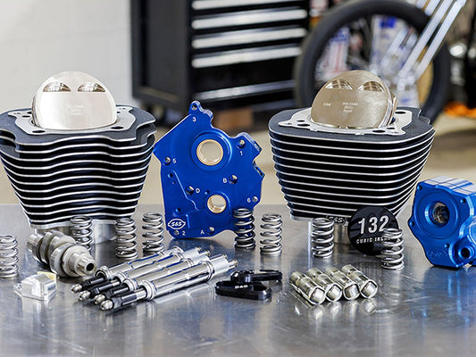 Power Pack - 132ci Big Bore Kit with Chain Drive 550 Camshaft, Highlighted Fins & Chrome Pushrod Tubes. Fits Milwaukee-Eight 2017up with 114ci or 117ci Oil Cooled Engine