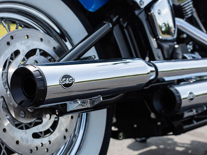 3-1/2in. Grand National Slip-On Mufflers - Chrome with Black End Caps. Fits Heritage Classic 2018-2024 & Deluxe 2018-2020