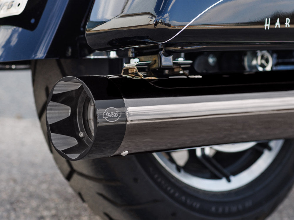 2-into-1 Sidewinder Exhaust - Lava Chrome with Black End Cap. Fits Touring 2017up.