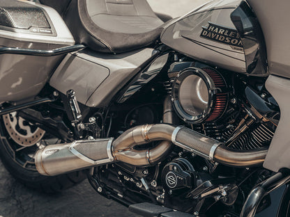 Assault Clear Air Cleaner Kit - Gloss Black. Fits CVO Touring 2023up, Street Glide & Road Glide 2024up, Touring 2025up & Softail 2025up