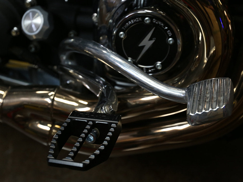 Militant Footpegs with HD Male Mount - Black.