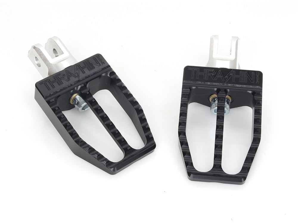 Militant Footpegs - Black. Fits Softail 2018up Front Rider