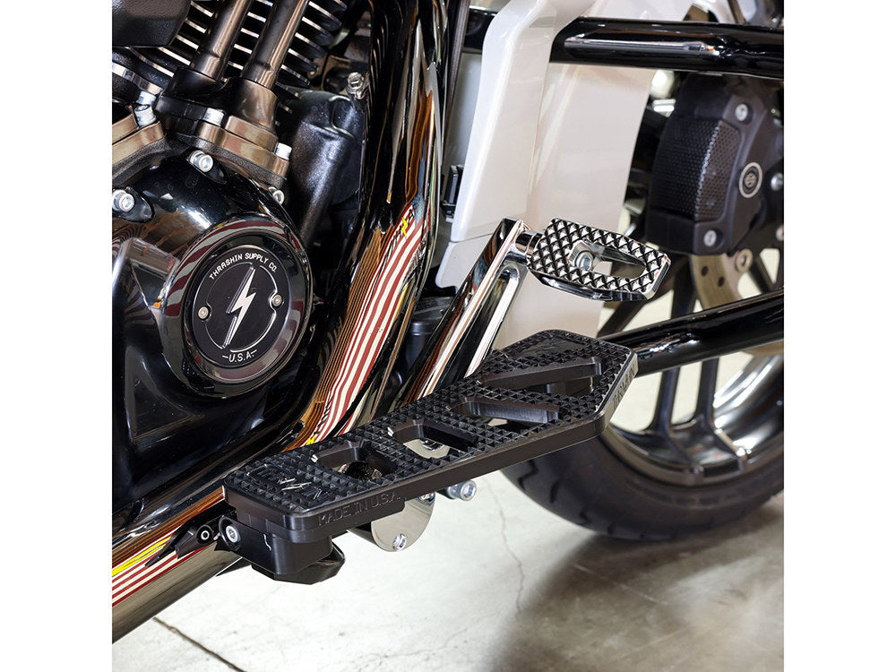 Black Apex Bagger Rider Floorboards. Fits Touring 1980up, FL Softail 1986-2017 & Dyna Switchback 2012-2016