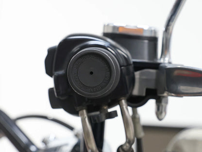 Moto Grips - Black.